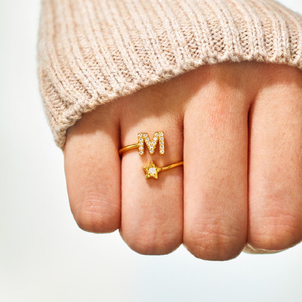 BYŁEŚ URODZONY, ABY POŚWIETLIĆ – Initial Ring Custom recenzja i cena